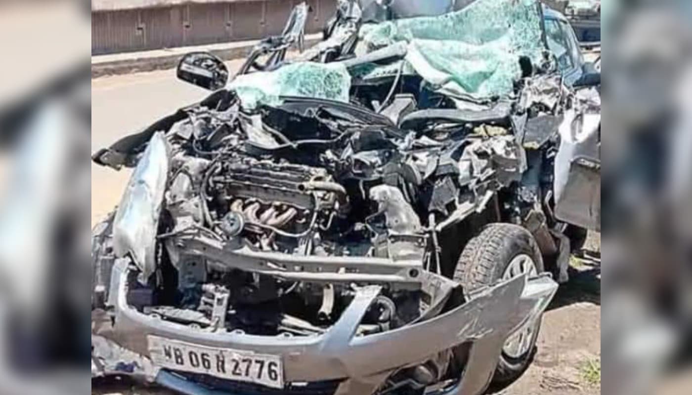 गलसी में भीषण सड़क हादसा, कार के परखच्चे उड़े, कोलकाता के दंपती की मौत