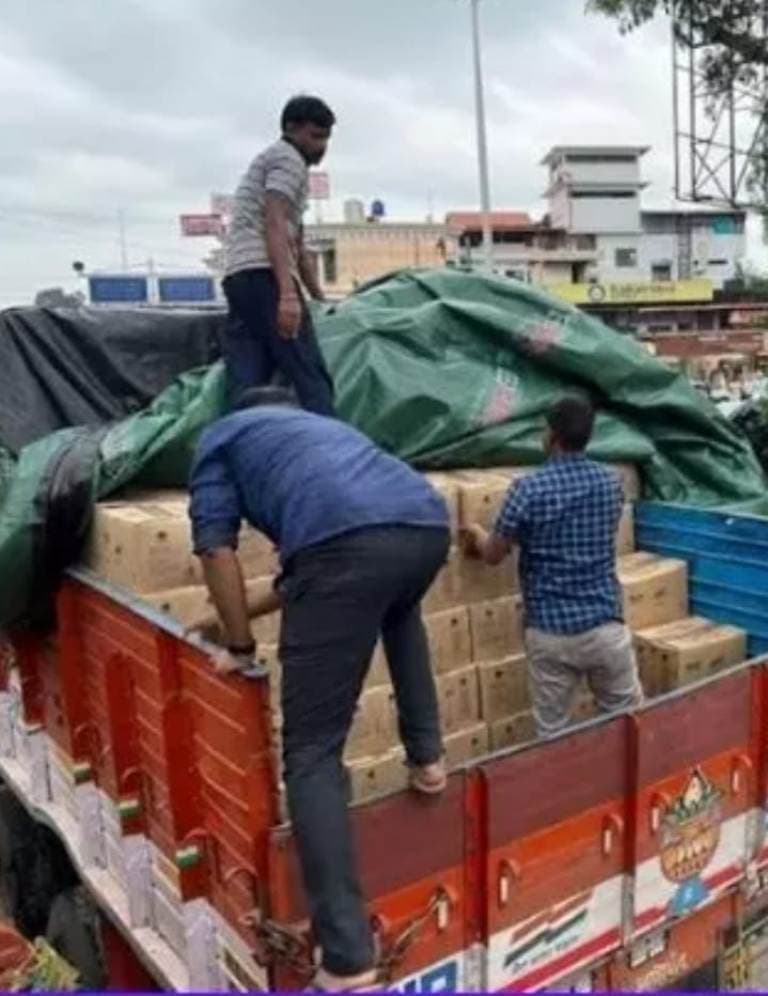 बरेली: बाजार में बिक रहा नकली टॉयलेट क्लीनर, खेप बरामद, उत्तराखंड से डिब्बे और रैपर मंगाता था गिरफ्तार आरोपी