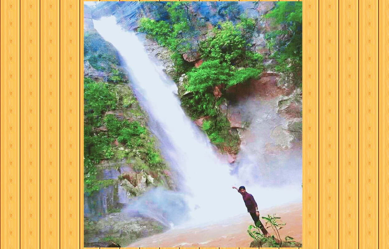 झारखंड का ये वॉटरफॉल बन गया यूथ के लिए सेल्फी हॉटस्पॉट, ऐसी खूबसूरती जो आया दिल दे बैठा