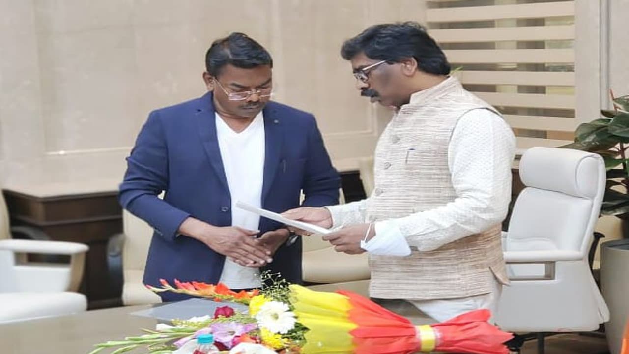 Jharkhand news: दुमका में जल्द बनेगा मिनी सचिवालय, CM हेमंत ने भवन निर्माण विभाग को प्रस्ताव का दिया निर्देश