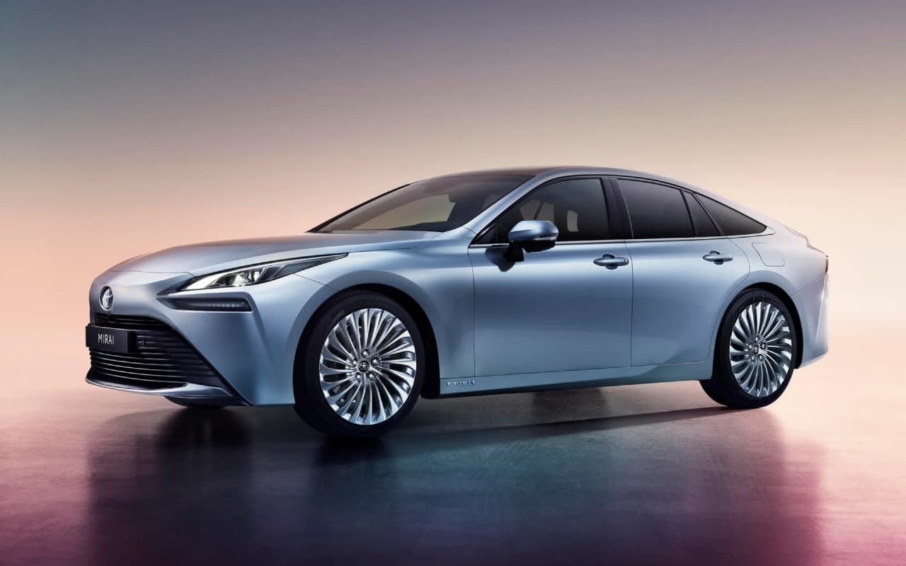 पानी से चलती है ये खूबसूरत कार! 650 किलोमीटर की रेंज के साथ भारत में धूम मचाने को है तैयार