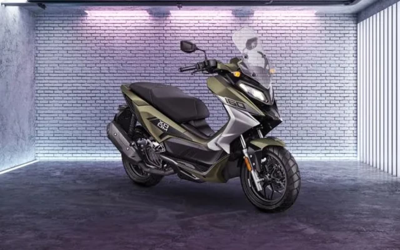 Hero Xoom 160: मैक्सी-स्कूटर सेगमेंट में अब हीरो मचाएगा धूम! इटली में लॉन्च हुई हीरो ज़ूम 160