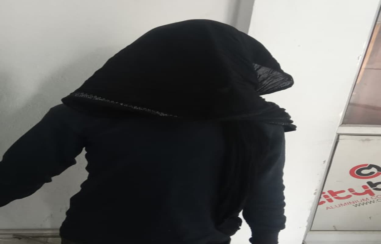 पुलिस से बचने के लिए दलाल बना नचनियां, लड़कियों के साथ पहुंचा जेल, जानें कैसे खुली पोल