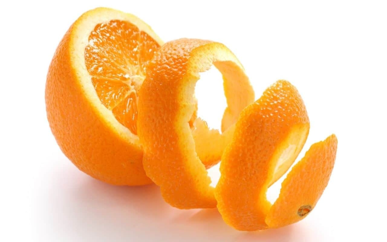 Orange Peels: संतरे के छिलकों के कई फायदे, इन 9 तरीकों से कर सकते हैं इस्तेमाल