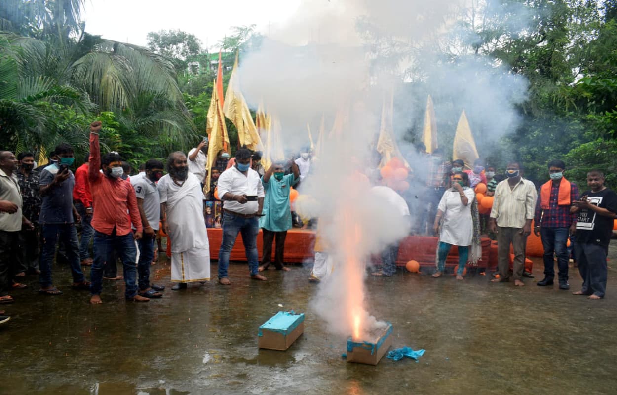 Bengal Chunav 2021 : भाजपा ने वोटिंग से 15 दिन पहले केंद्रीय बल की तैनाती की मांग की, मुख्य चुनाव आयुक्त को सौंपा ज्ञापन