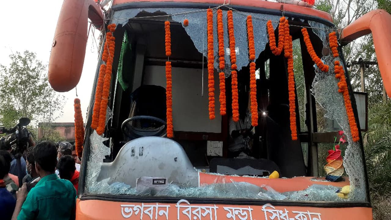 Jharkhand News : केंद्रीय मंत्री अर्जुन मुंडा के प्रचार रथ पर हमला मामले में पूर्व सीएम रघुवर बोले- बंगाल में TMC का है गुंडाराज, जनता देगी माकूल जवाब