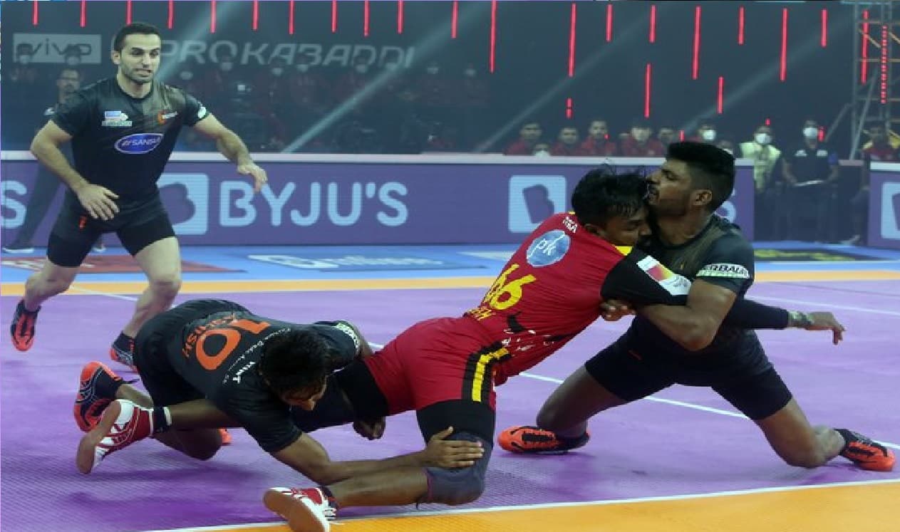 Pro Kabaddi Bengaluru Bulls vs U Mumba: यू मुंबा ने पहले मुकाबले में बेंगलुरु बुल्स को 46-29 से हराया