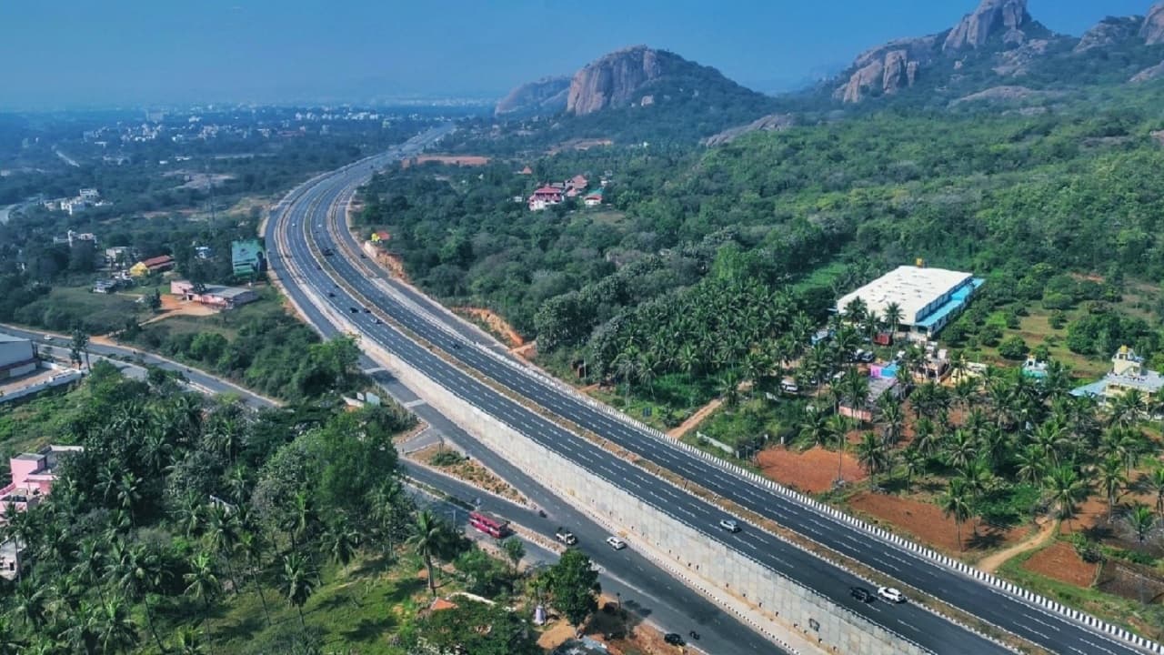 Bengaluru Mysuru Expressway: 75 मिनट में पहुंच जाएंगे बेंगलुरु से मैसूर, जानिए इस एक्सप्रेसवे की खासियत