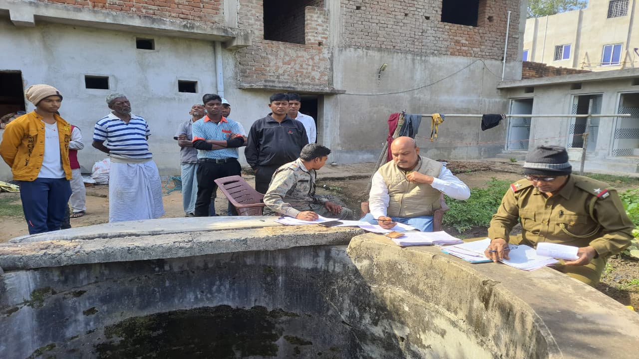 पत्नी और बेटे के साथ बोकाराे के नावाडीह में CCL कर्मी ने जहर खाकर किया सुसाइड, जांच में जुटी पुलिस