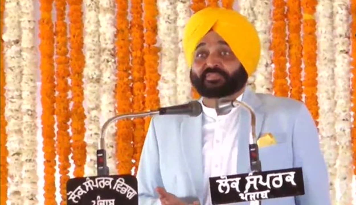 पंजाब के 25वें सीएम की शपथ लेने के बाद बोले भगवंत मान, महिलाओं को हर महीने 1000 रुपये और बिजली फ्री