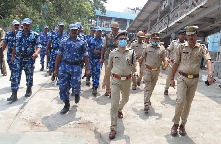 Jamshedpur Violence: जमशेदपुर में हिंसा के बाद बीजेपी नेता अभय सिंह हिरासत में, RAF ने किया फ्लैग मार्च