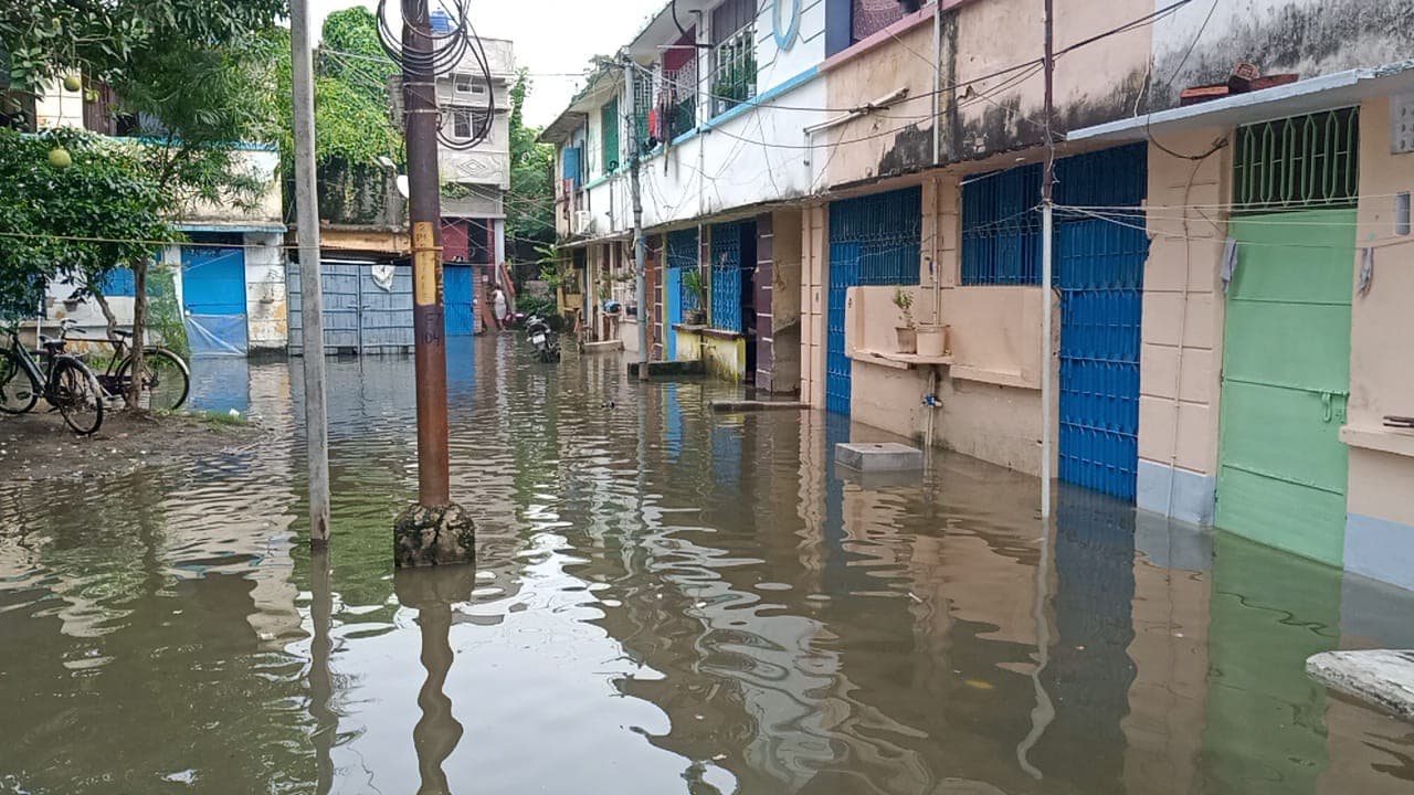 साहिबगंज में गंगा उफान पर, भरतिया कॉलोनी के 27 घरों में घुसा बाढ़ का पानी, सैकड़ों परिवार प्रभावित