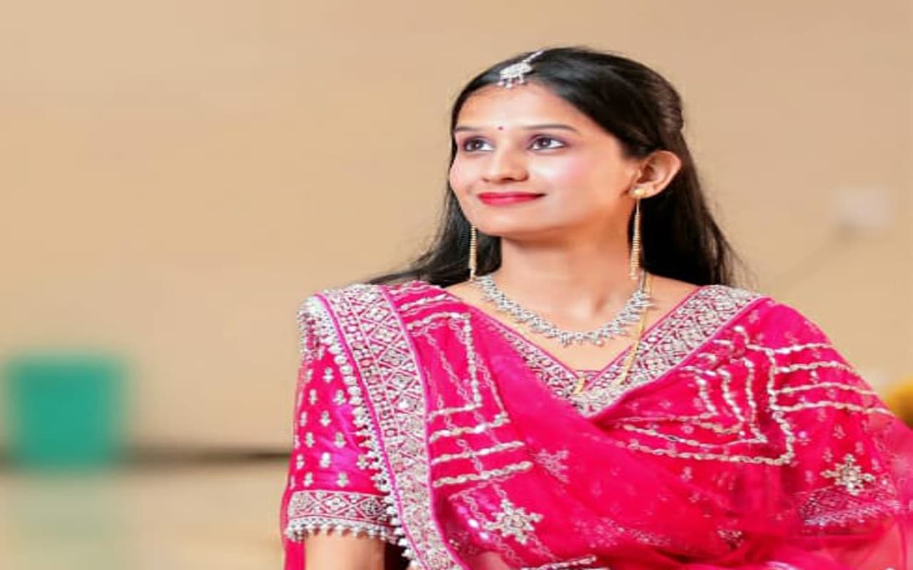 गुमला की बेटी भावना नंदा BPSC की 31वीं न्यायिक सेवा में बनी टॉपर, माता-पिता को दिया सफलता का श्रेय