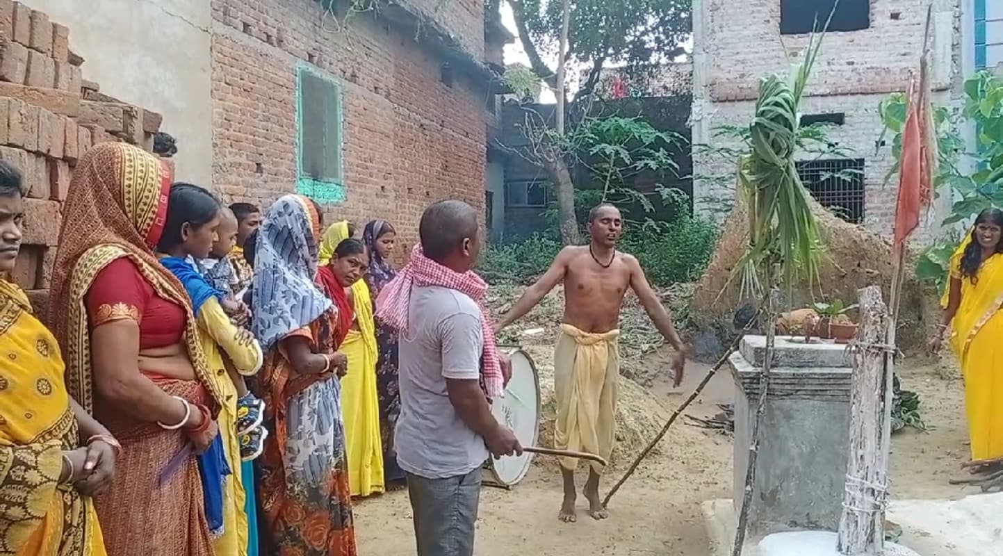 क्या आपने भूत भराई के बारे में सुना है! झारखंड के गांवों में आज भी जीवित है यह परंपरा