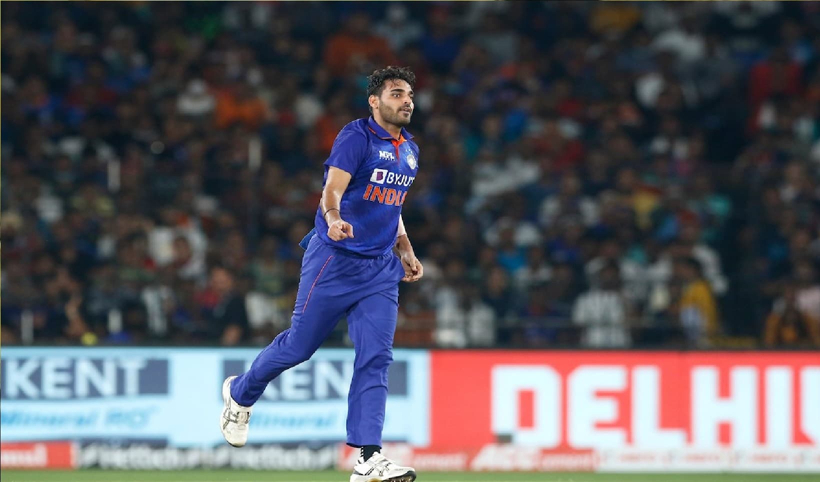 Bhuvneshwar Kumar ने टी20 क्रिकेट में बनाया अनोखा रिकॉर्ड, पावर प्ले में ऐसा करने वाले पहले गेंदबाज बने