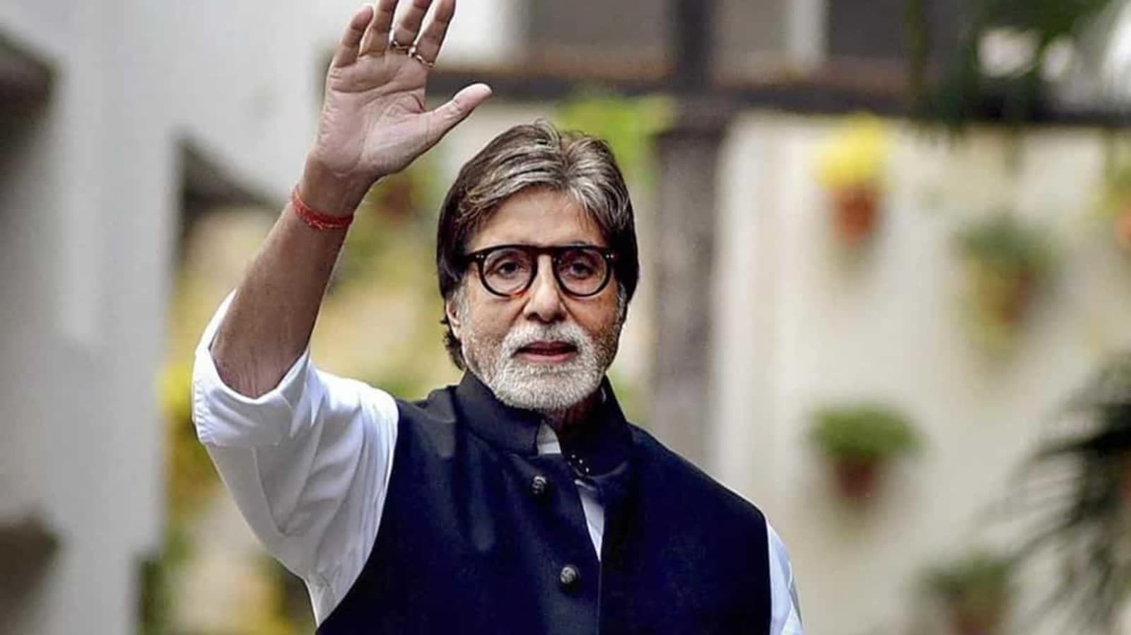 Amitabh Bachchan की बिल्कुल ठीक है तबीयत, इस वजह से लिखा था- 'धड़कनें बढ़ रही...