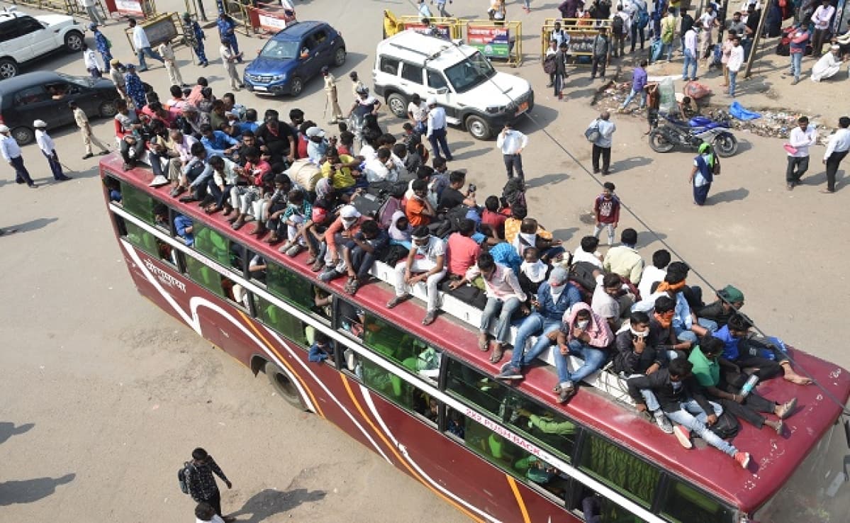 लॉकडाउन : दूसरे राज्यों से बिहार आये 13 हजार प्रवासी मजदूरों को एक दिन में भेजा गया घर