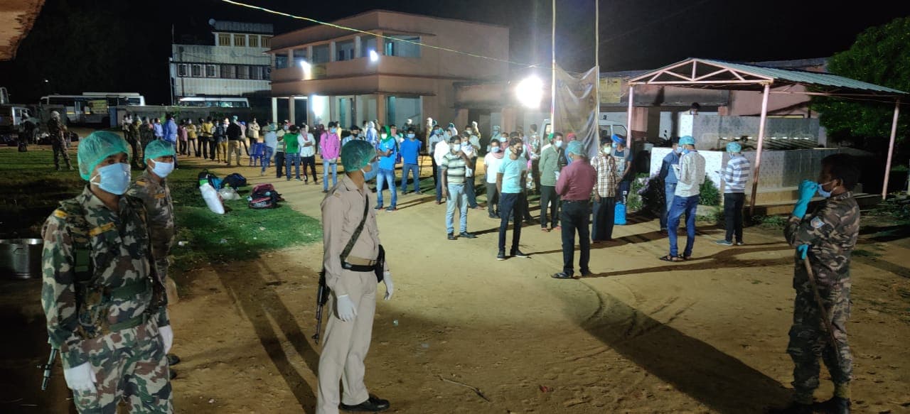 स्पेशल ट्रेन से तेलंगाना से बोकारो पहुंचे 101 मजदूरों का प्रशासन ने ऐसे किया स्वागत