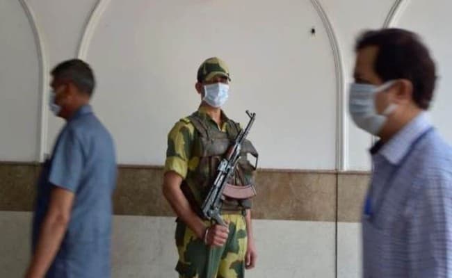 कोरोना ने CRPF के बाद अब BSF जवान की भी ली जान, अबतक 193 जवान हो चुके हैं संक्रमित