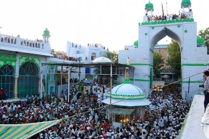 अजमेर शरीफ की तर्ज पर बनेगा लोहरदगा मजार शरीफ का बुलंद दरवाजा