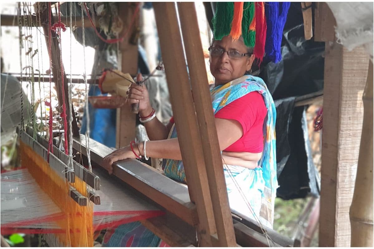 राष्ट्रीय हथकरघा दिवस :आधुनिक उपभोक्ताओं की पसंद और जरुरतों के अनुरूप साड़ी बनाना टी.जे. सारीज का मिशन