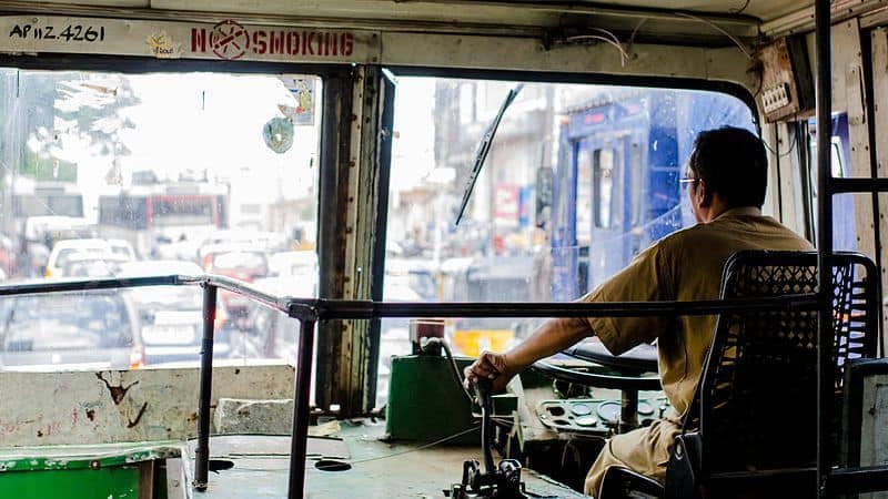 खाकी हाफ शर्ट और फुलपैंट में दिखेंगे सरकारी बसों के चालक, परिवहन निगम ने किया कर्मियों के लिए ड्रेस कोड लागू