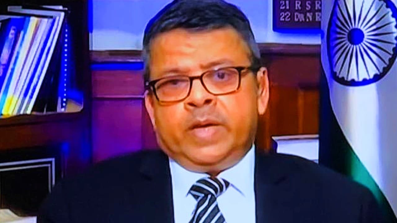 टैक्स कलेक्शन का टार्गेट बढ़ाकर 12.50 लाख करोड़ रुपये किया गया, CBDT के चेयरमैन ने कही ये बात