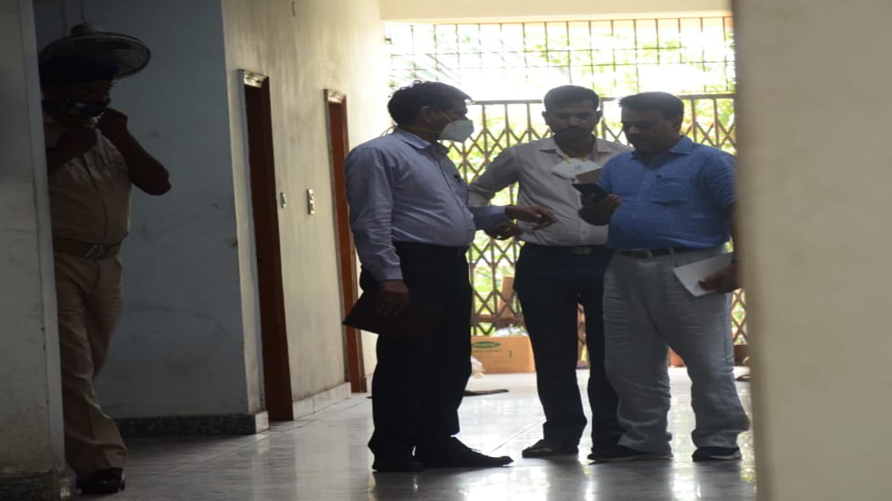 धनबाद जज मौत मामले में CBI ने ऑटो मालिक व उसके परिजनों से की पूछताछ, लखन व राहुल की प्रवृत्ति जानने की कोशिश