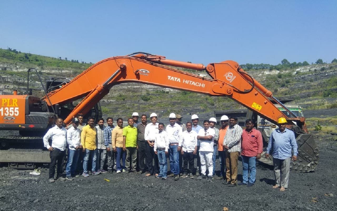 Jharkhand News: दो साल से बंद बलकुदरा खदान से शुरू हुआ कोयला उत्पादन, 44 हजार टन हर माह उत्पादन का लक्ष्य