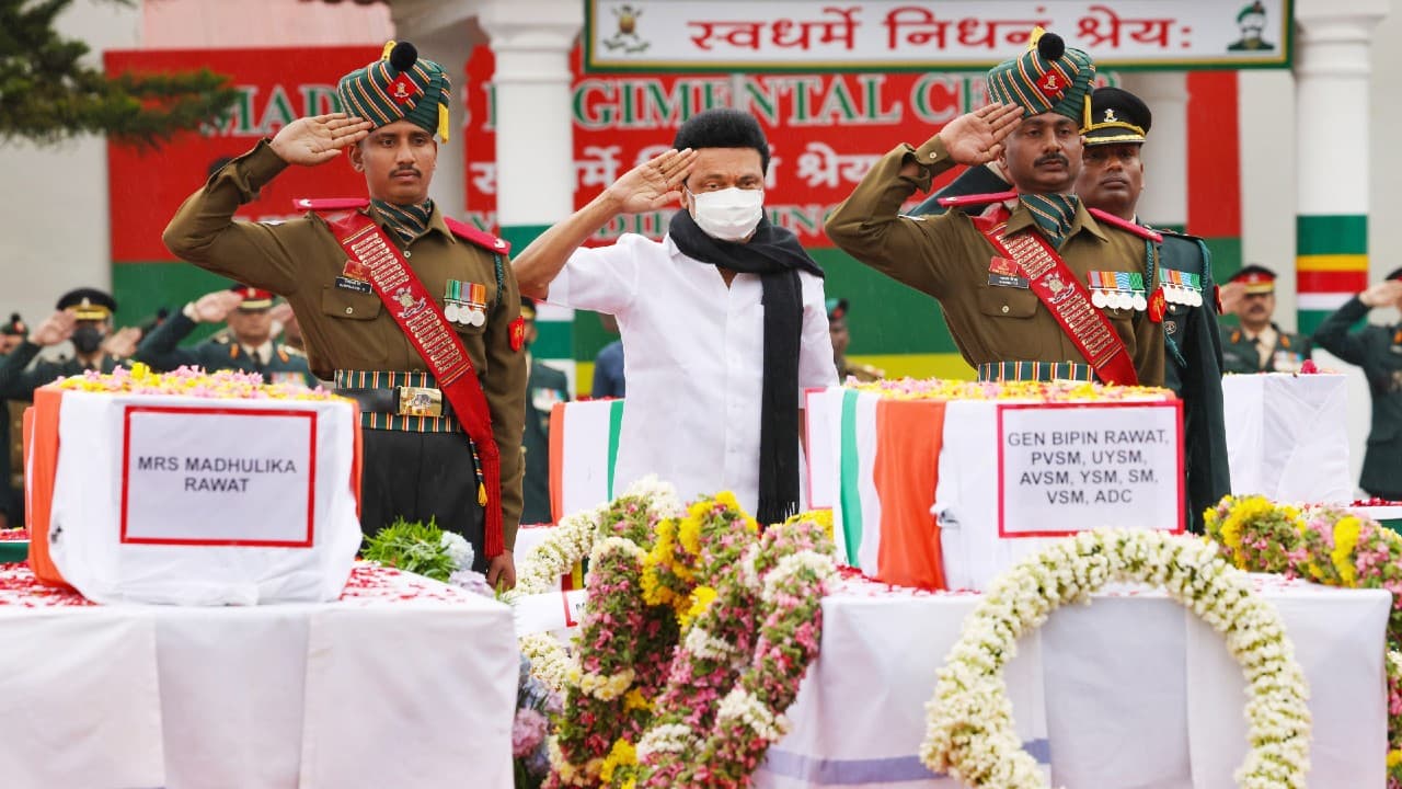 CDS Bipin Rawat Helicopter Crash: भीषण हादसे के बाद शवों की पहचान मुश्किल, सेना उठा रही ये कदम