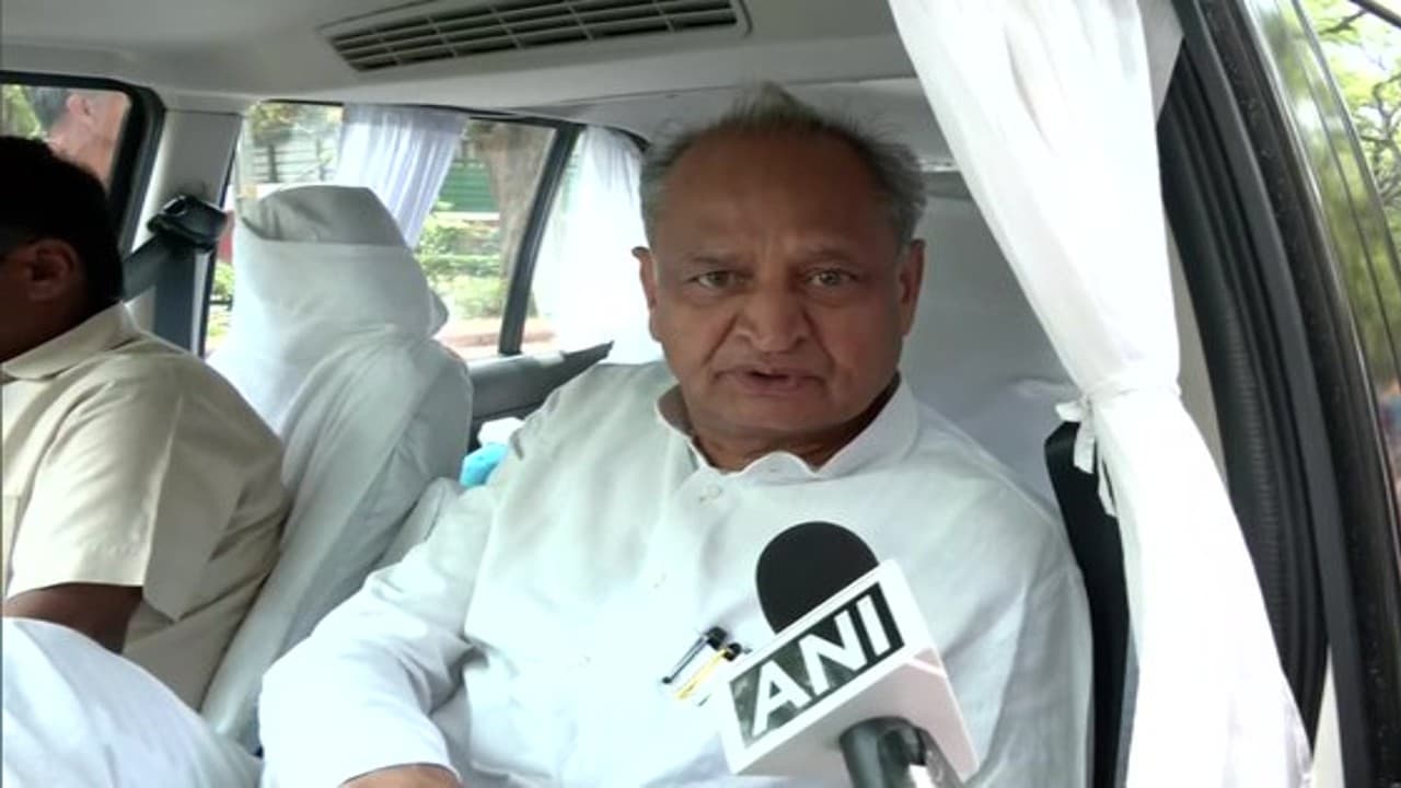 सीएम अशोक गहलोत का भाजपा-आरएसएस पर तीखा प्रहार, हिंदुत्व के नाम पर लोकतंत्र का नुकसान