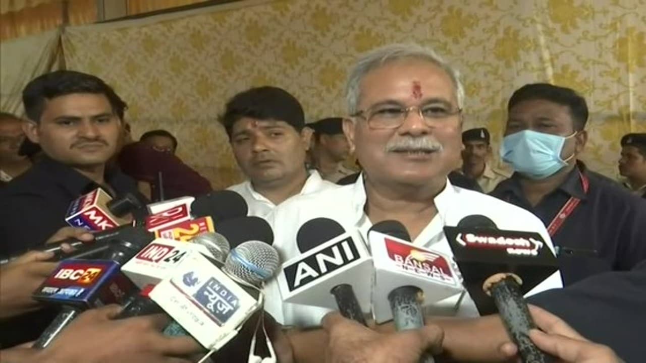 छत्तीसगढ़ कांग्रेस में फूट : मंत्री टीएस सिंहदेव ने दिया इस्तीफा, भूपेश बघेल ने शाम को बुलाई CLP की बैठक छत्तीसगढ़ कांग्रेस में फूट : मंत्री टीएस सिंहदेव ने दिया इस्तीफा, भूपेश बघेल ने शाम को बुलाई CLP की बैठक