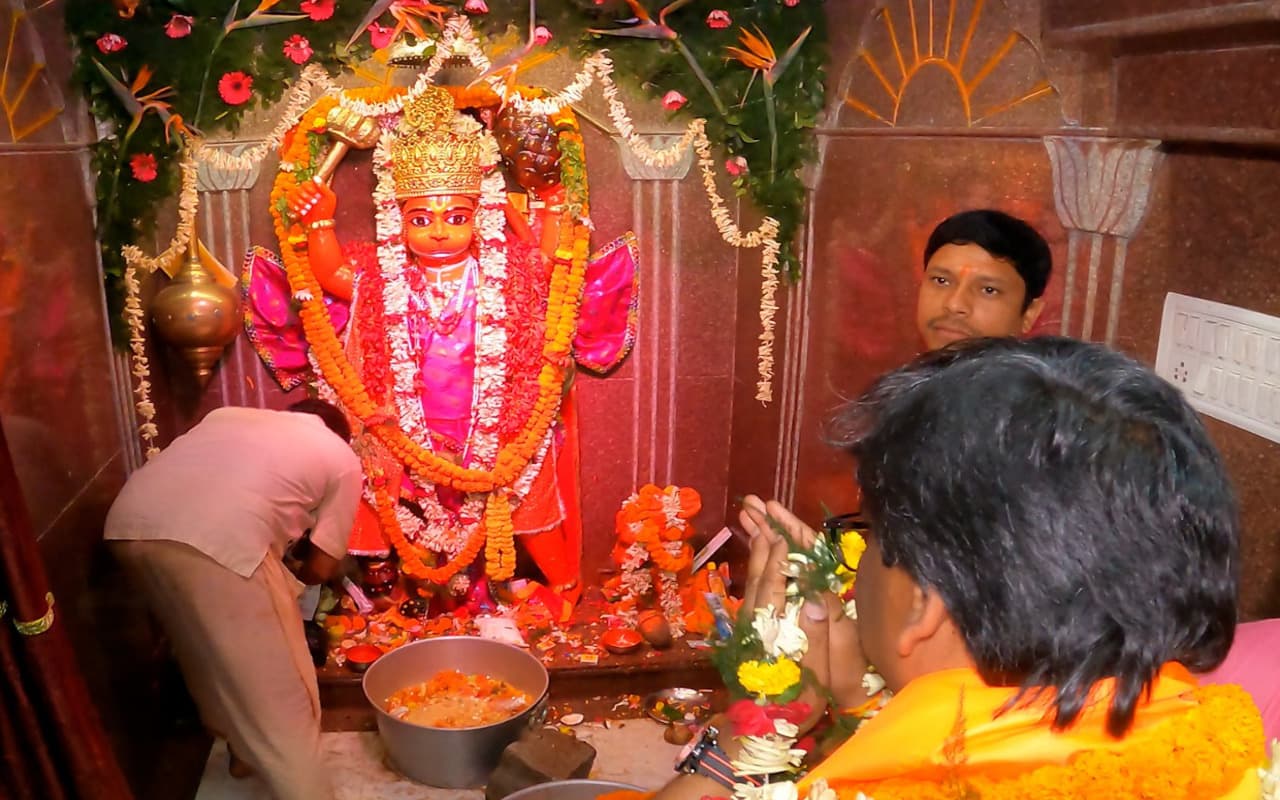 Ram Navami: राम दरबार में सीएम हेमंत सोरेन, राज्य की उन्नति और खुशहाली की कामना की, देखें Pics