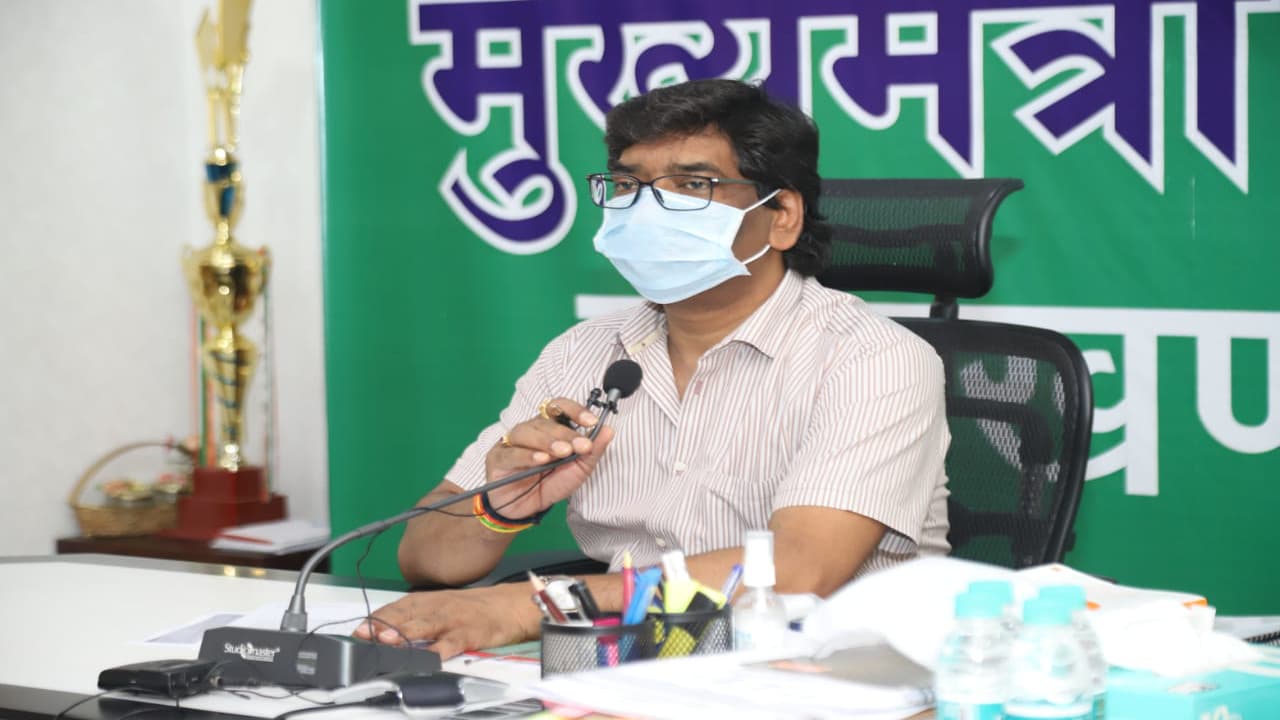 Sarkari Naukri 2021 : झारखंड की हेमंत सोरेन सरकार करेगी नौकरियों की बरसात, 1 लाख पदों पर होगी बहाली