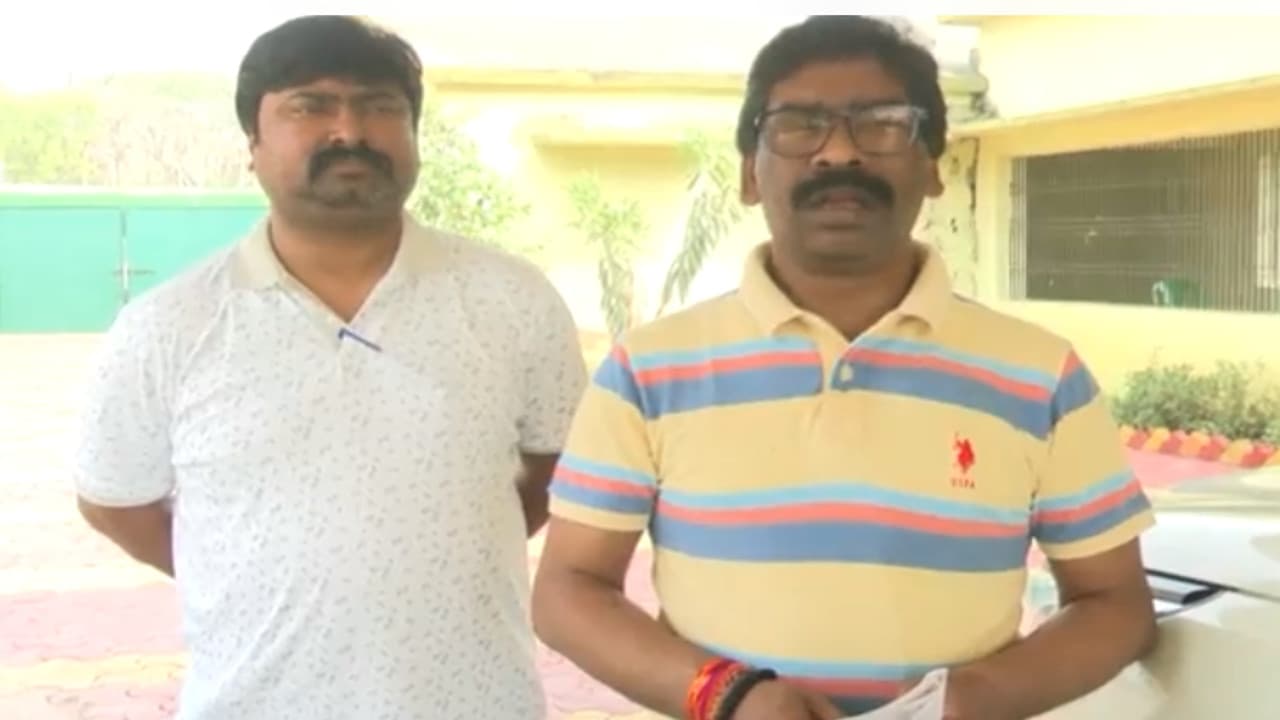 देवघर रोपव हादसा : 46 घंटे में 46 लोगों की बची जान, CM हेमंत सोरेन बोले- दोषियों पर जल्द होगी कार्रवाई देवघर रोपव हादसा : 46 घंटे में 46 लोगों की बची जान, CM हेमंत सोरेन बोले- दोषियों पर जल्द होगी कार्रवाई