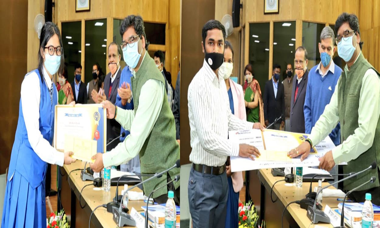 सीएम हेमंत ने मैट्रिक व इंटर के टॉपरों को किया सम्मानित, बोले- विदेशों में पढ़ाई करने वाले स्टूडेंट्स को मिलेगा आर्थिक सहयोग