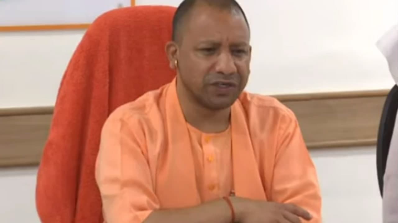 Lucknow News: सीएम योगी आदित्यनाथ ने मंत्रियों के साथ की बैठक, दिये ये महत्वपूर्ण निर्देश