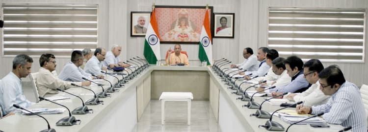 सीएम योगी ने मलेरिया और डेंगू जैसी बीमारियों की रोकथाम के दिए निर्देश, आइसोलेशन वार्ड बनाने के आदेश