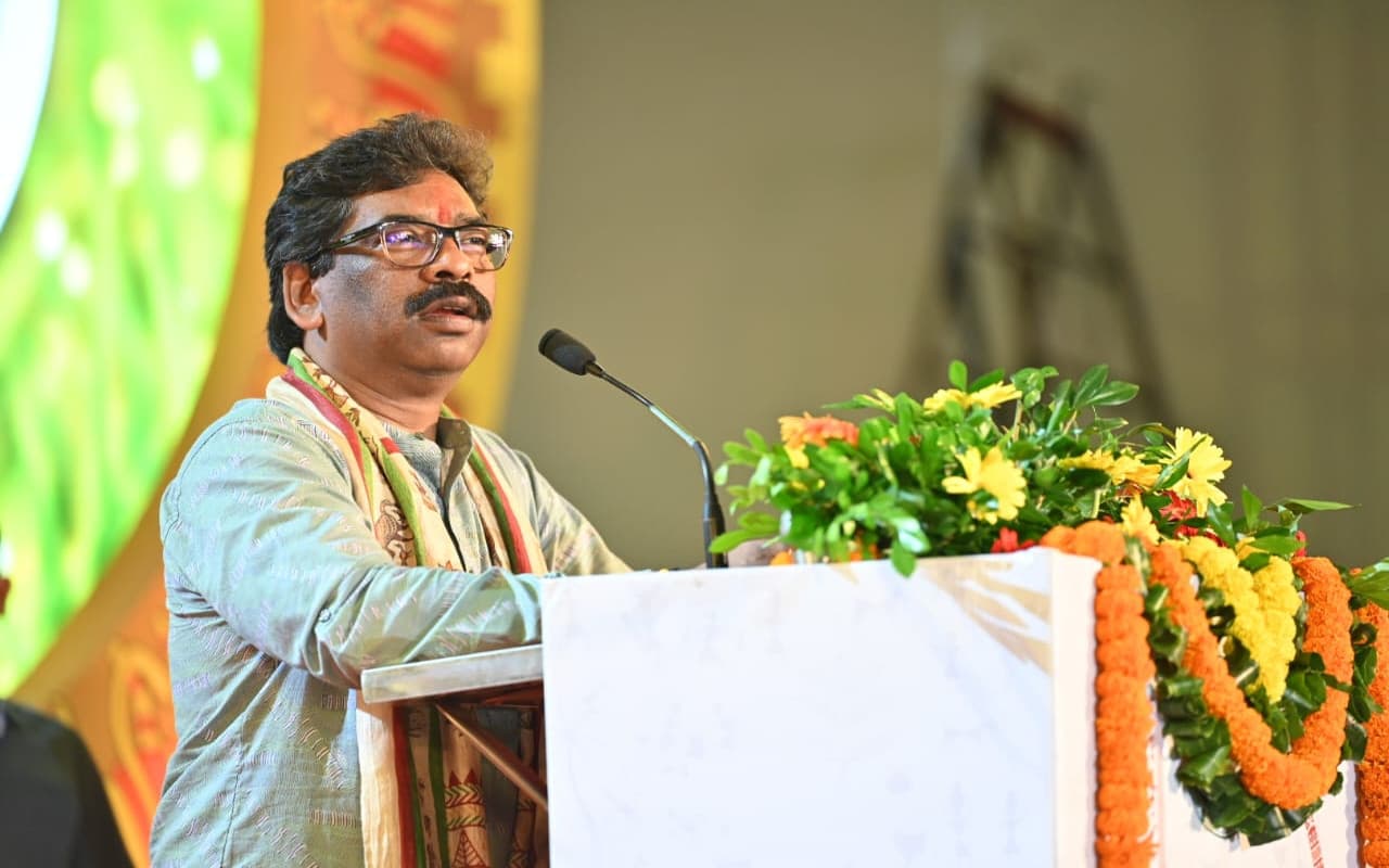 झारखंड: 2016 से पहले वाली नियोजन नीति पर नियुक्ति के पक्ष में हैं 73 % युवा, हेमंत सोरेन सरकार ने मांगी थी राय