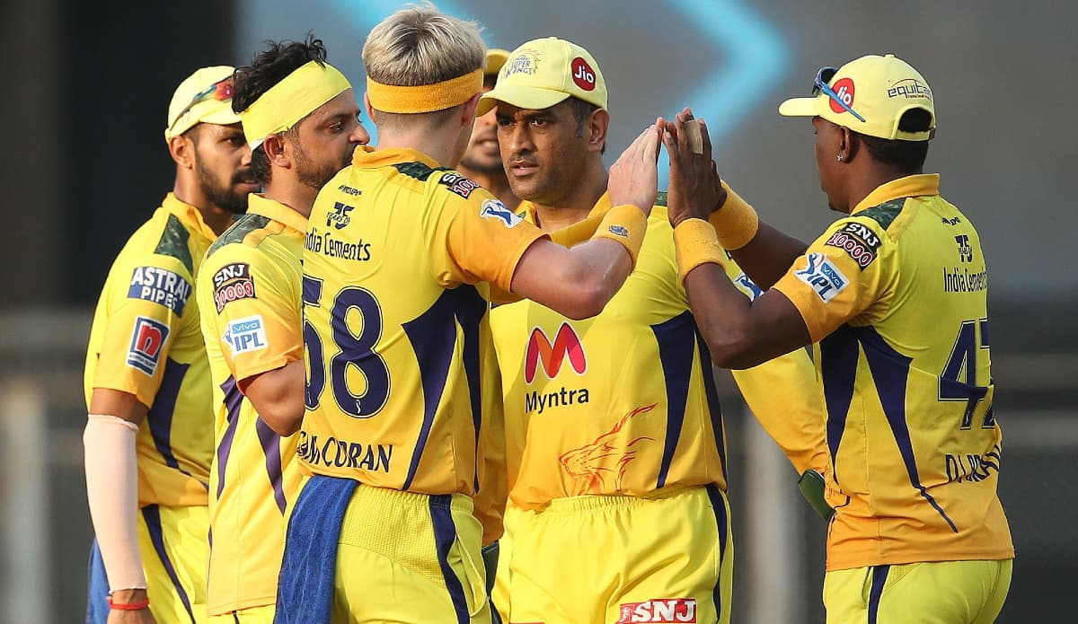 IPL 2021: सनराइजर्स हैदराबाद प्लेऑफ से बाहर, देखें प्वाइंट टेबल में कौन सी टीम कहां