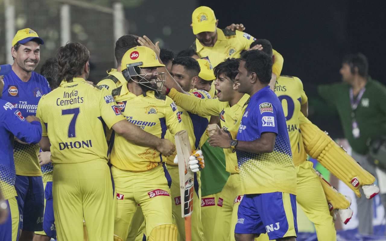 IPL 2023 Final: आखिरी 2 गेंद पर रवींद्र जडेजा के जादू से एमएस धोनी की सीएसके 5वीं बार चैंपियन, देखें Photos