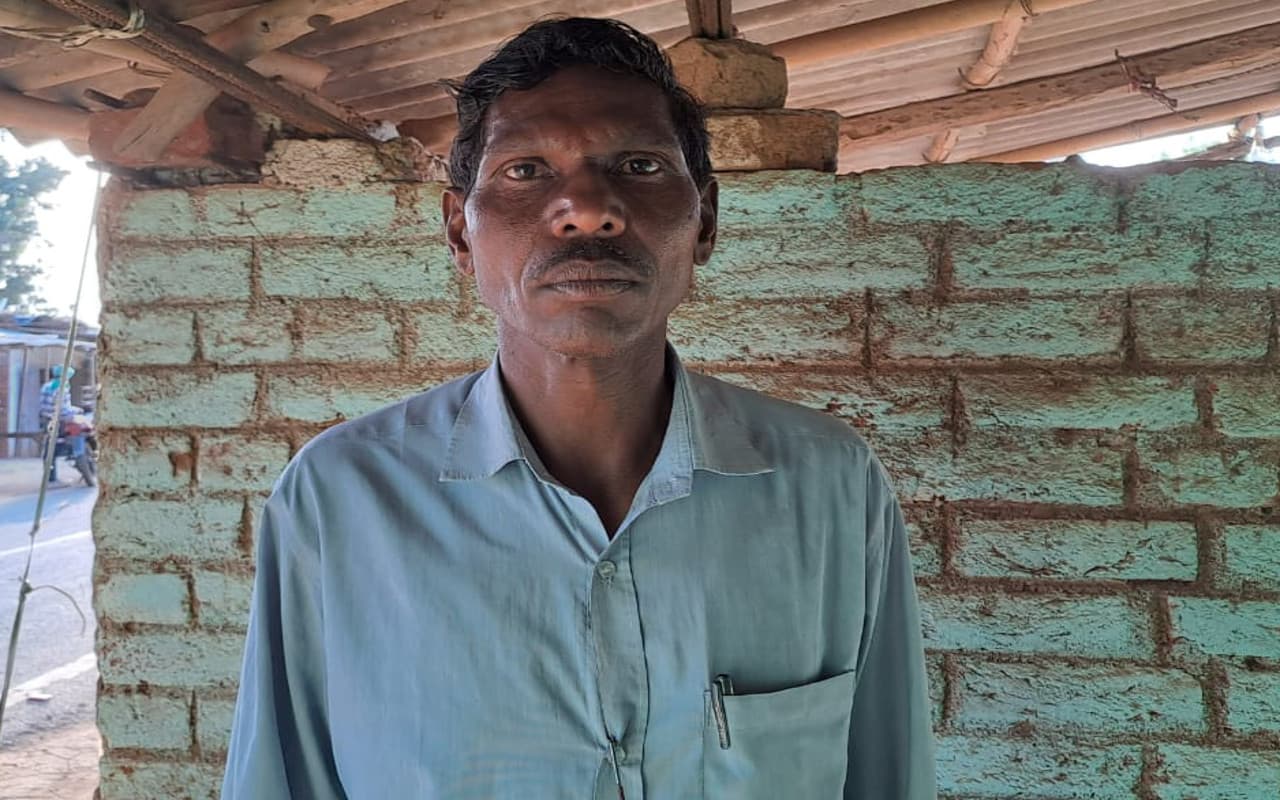 झारखंड : दुमका के रामगढ़ में एसबीआई के सीएसपी संचालक से हथियार के बल पर करीब डेढ़ लाख रुपये की लूट