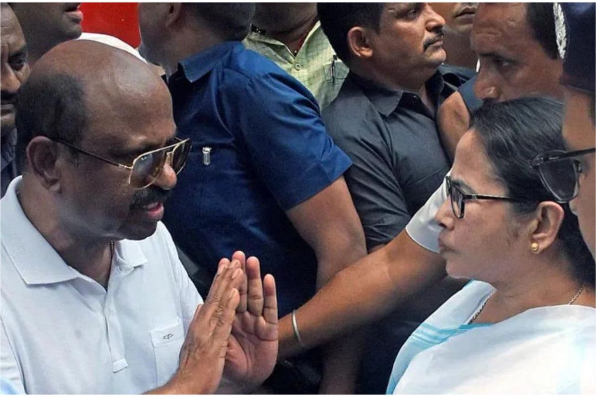 राज्यपाल के रवैये पर ममता ने दिखायी नाराजगी, कहा कुलपति विधेयक पर करें हस्ताक्षर