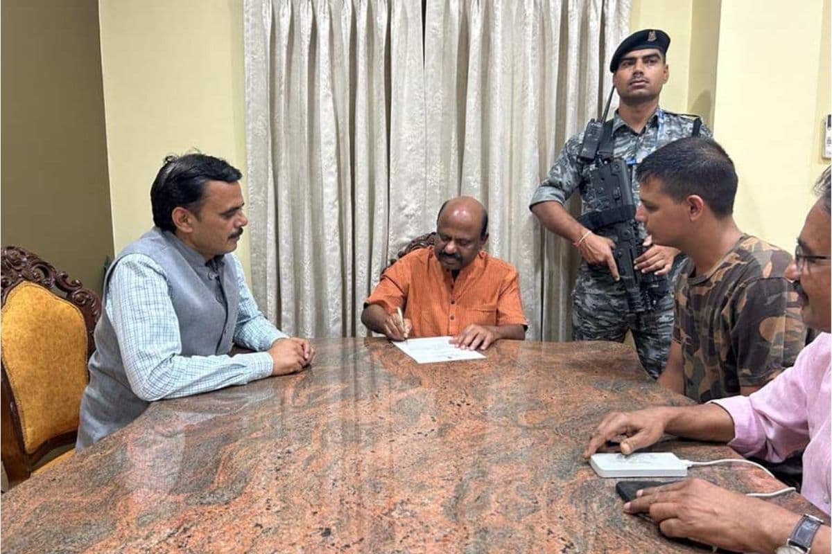 ममता बनर्जी की चेतावनी के बावजूद राज्यपाल ने आधी रात को कन्याश्री विश्वविद्यालय के नए कुलपति की नियुक्ति की