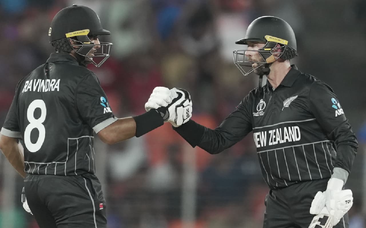 England vs New Zealand: न्यूजीलैंड ने इंग्लैंड को 9 विकेट से रौंदा, कॉनवे और रवींद्र ने जड़ा शानदार शतक