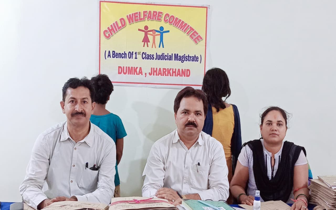 झारखंड : दुमका में एक पिता ने बेटी की बेरहमी से की पिटाई, अस्पताल में भर्ती, एक्शन में CWC