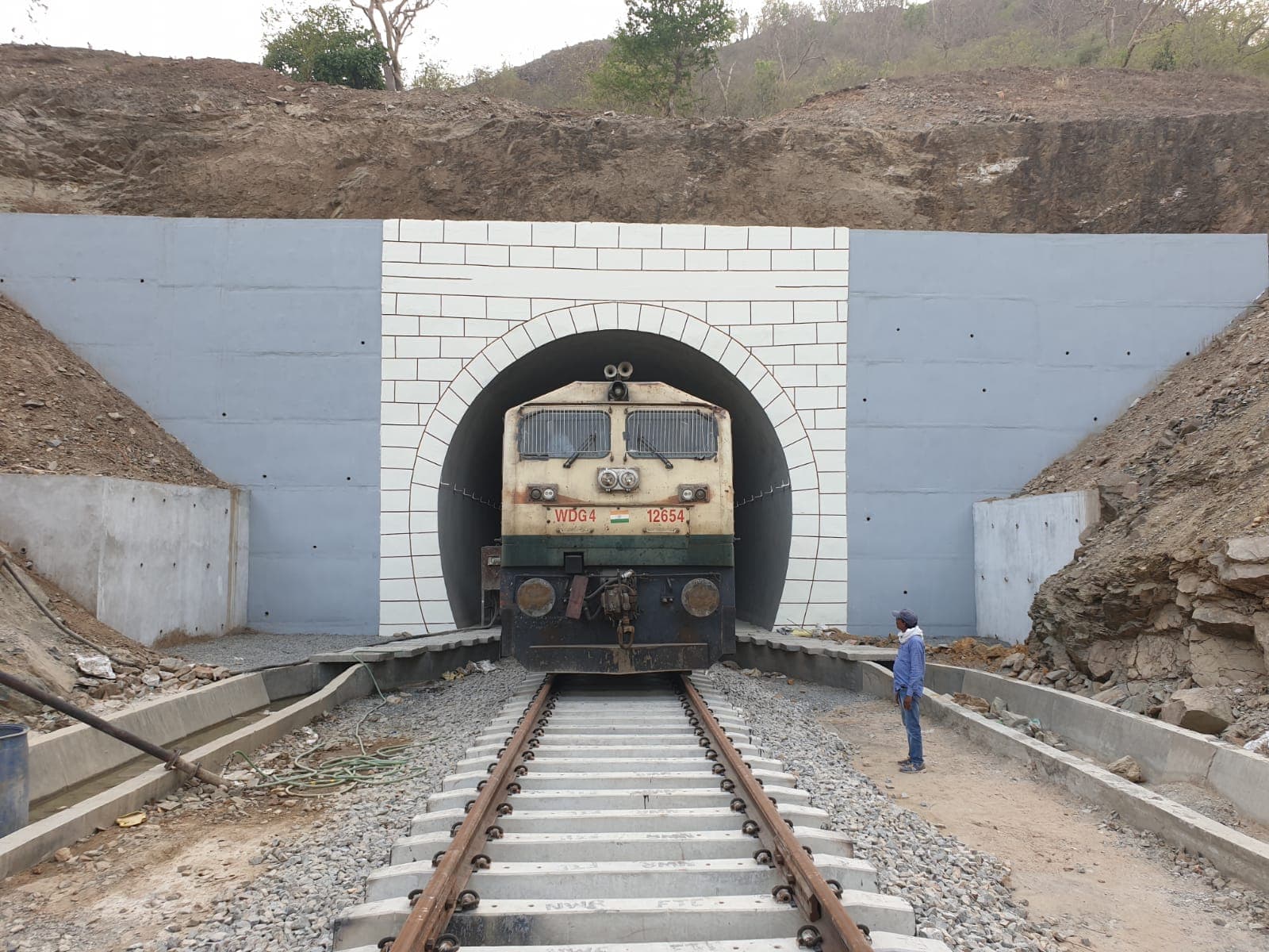Today Cancelled Train List: 263 ट्रेनों को रेलवे ने किया कैंसिल, देखें लिस्‍ट