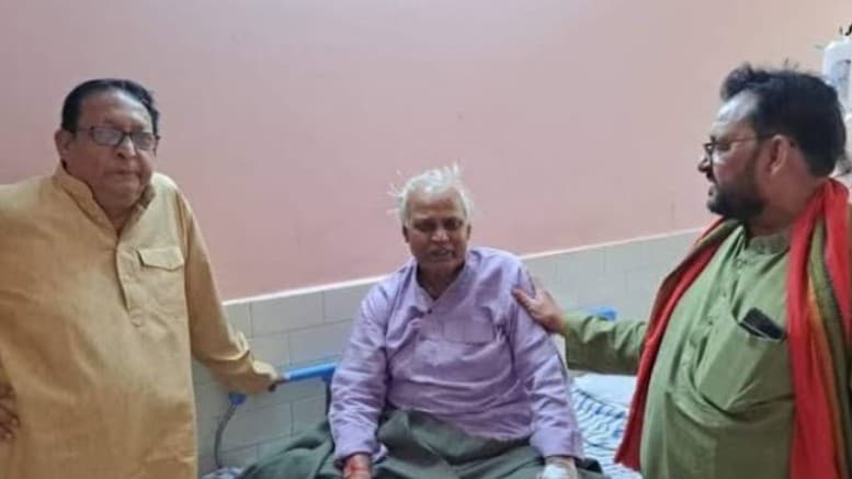 UP News: काशी के मशहूर 'पप्पू चाय वाले' की तबीयत हुई खराब, PMO से हालचाल जानने के लिए आया फोन