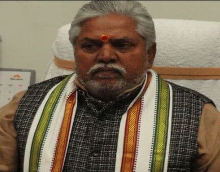 मंत्री डॉ प्रेम कुमार ने वीडियो कॉन्फ्रेंसिंग से रिमोट के द्वारा किया पशु अस्पताल का उद्घाटन