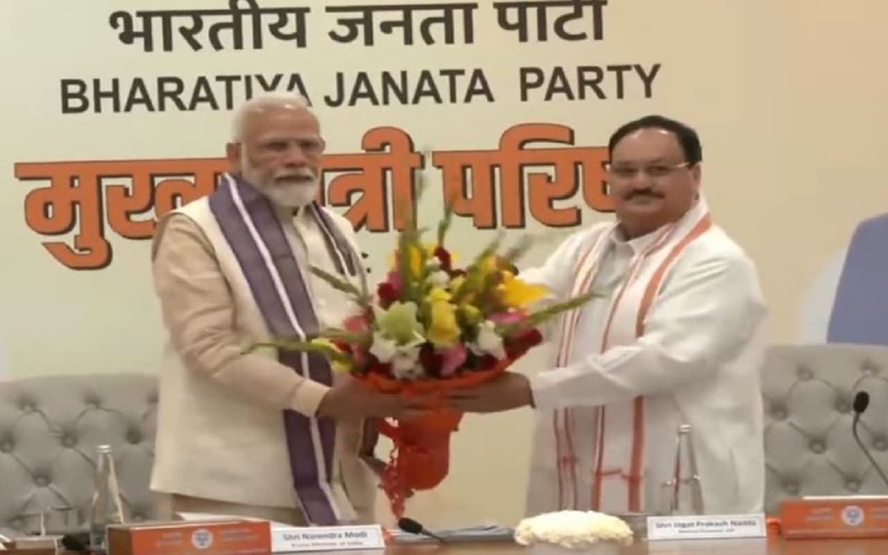 पीमए मोदी ने की बीजेपी शासित राज्यों के मुख्यमंत्रियों के साथ बैठक, 2024 के मद्देनजर  दिया टास्क